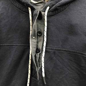 Sweat à capuche pour hommes charbon de bois nouveau avec étiquettes taille grands hommes surdimensionnés, sweats à capuche en coton s logo en relief gaufrage personnalisé - Product Image 3