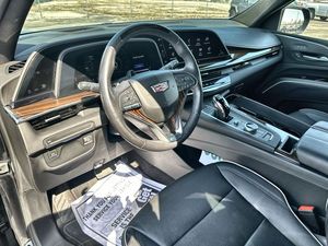 Cadill AC Escalade ESV Premium Luxury RWD usado con asientos de cuero, Interior oscuro, muy limpio, 2023 - Product Image 4