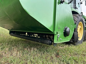 Tractor de Ruedas Usado PERUZZO PANTHER 1800 de Alta Potencia y Uso Pesado, Año 2010, con Motor, Rodamientos, Caja de Cambios y Bomba - Product Image 6