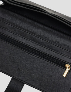 100% cuir véritable dames fermeture à glissière portefeuille doux et magnifiquement conçu avec chaînes décoration longue et bouton fermeture noir - Product Image 5