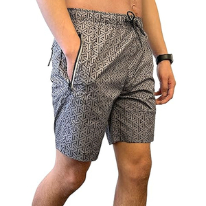 Vente en gros 2024 Shorts de sport pour hommes Shorts de course Conception personnalisée Logo imprimé Shorts de sport sublimés Logo personnalisé respirant - Product Image 4