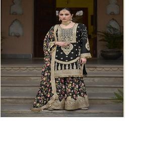Vêtements Ethniques Indiens Pakistan Chignon Lourd Avec Ebb .. Travail et Séquence Travail + Miroir Travail Femme Mode Manufactures à Vendre - Product Image 1