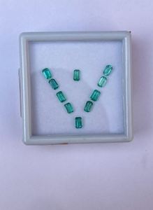 Piedra Suelta Verde Esmeralda de Alta Calidad de 2.50 CTS para Diseño Personalizado de Joyería Natural - Product Image 2