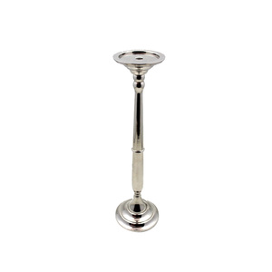 Candelabros de pilar de Color plateado de aluminio hechos a mano con diferentes tamaños para el hogar y la boda Decoración de mesa Artesanías - Product Image 1