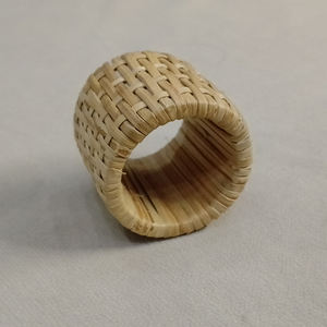 Ensemble de ronds à serviette en résine multicolore de la meilleure conception Vaisselle multiforme pour la maison et le restaurant Cuisine Nouveau style de vaisselle - Product Image 2