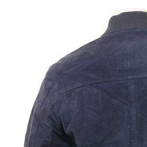 Chaqueta de Cuero para Hombre con Corte Moderno, Cuello Alto y Logotipo Frontal para Uso Diario, Estilo Casual, Acabado Suave - Product Image 6