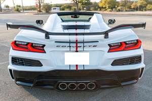 Corvette Z06 Sedán 2024 Turbo, Cuero, R17, Tracción en las Cuatro Ruedas, Bajo Kilometraje, Caja de Cambios Automática, Volante a la Izquierda, Gasolina - Product Image 3