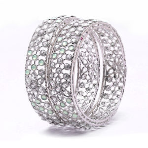 Ensemble de bracelets en laiton AD inversé de style ethnique de luxe moderne plaqué argent pour les mariages de type orthodoxe - Product Image 1