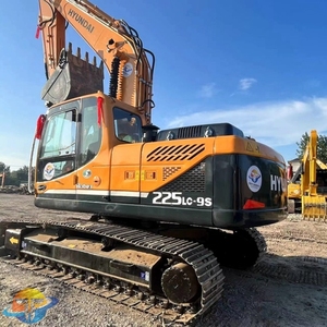 Excavatrice sur pneus Hyundai R225-9S avec moteur Cummins, prix bas, peu d'heures de travail, poids opérationnel de 25 à 35 tonnes pour la construction - Product Image 5