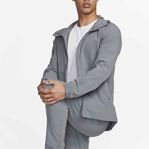 Venta al por mayor de chaqueta cortavientos de diseño mejor para prendas de vestir exteriores se ve bien estilo de abrigo impermeable cortavientos ligero después del entrenamiento - Product Image 3