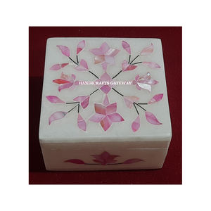 Marbre blanc rose nacre incrustation dessus de table forme carrée conception d'incrustation de fleurs à la main utilisé collier emballage et cadeaux - Product Image 1