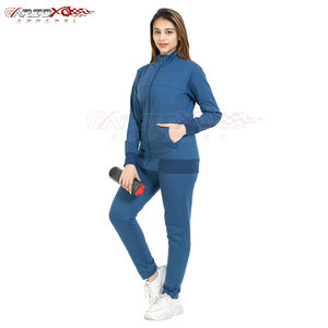 Survêtement en polyester doux au toucher pour femme avec ceinture élastique et look sportif Survêtement en polyester deux pièces pour femme - Product Image 5