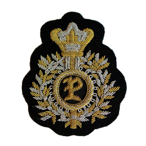 Requisito personalizado 100% Parches masónicos de alambre y lana 2025 Insignias uniformes bordadas hechas a mano personalizadas Servicio OEM - Product Image 4