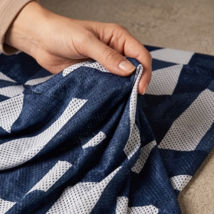 <span class=keywords><strong>Tela</strong></span> Estampada 100% Rayón Viscosa 145GSM para Ropa <span class=keywords><strong>de</strong></span> Dormir y Loungewear <span class=keywords><strong>de</strong></span> Alta Gama, Compra al por Mayor en Rollos - Product Image 5