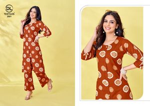 ชุดเสื้อกางเกงผ้าฝ้ายพิมพ์ลายสวมใส่สบาย - Product Image 5