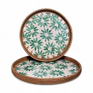 Plateau décoratif en rotin bohème fait à la main en gros, incrustation de nacre naturelle, incrustation de coquillages, flexible, écologique, pour la maison, utilisation sur table - Product Image 2