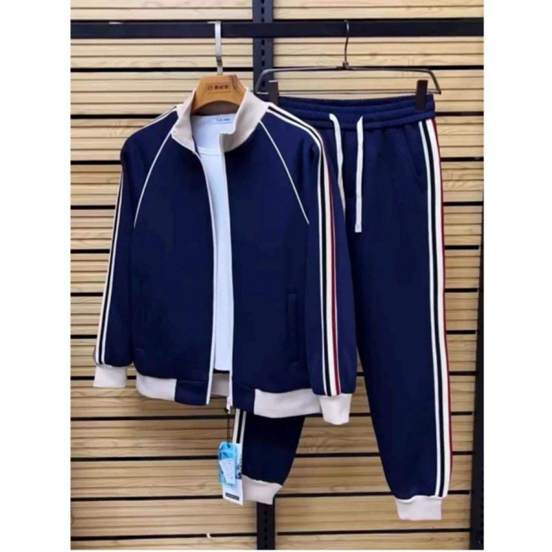 ชุดสูทสีน้ำเงิน [แจ็คเก็ต + กางเกง]