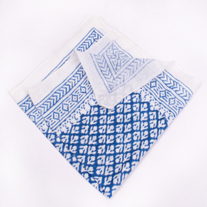 Bandana en coton de qualité supérieure à motif floral, léger, écologique, respirant, à nouer, en tissu doux imprimé au bloc, lavable, toutes tailles - Product Image 2