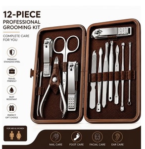 Kit de toilettage professionnel 12 pièces en acier inoxydable, étui de voyage pour hommes et femmes, kits de manucure et pédicure, étiquette personnalisée - Product Image 1