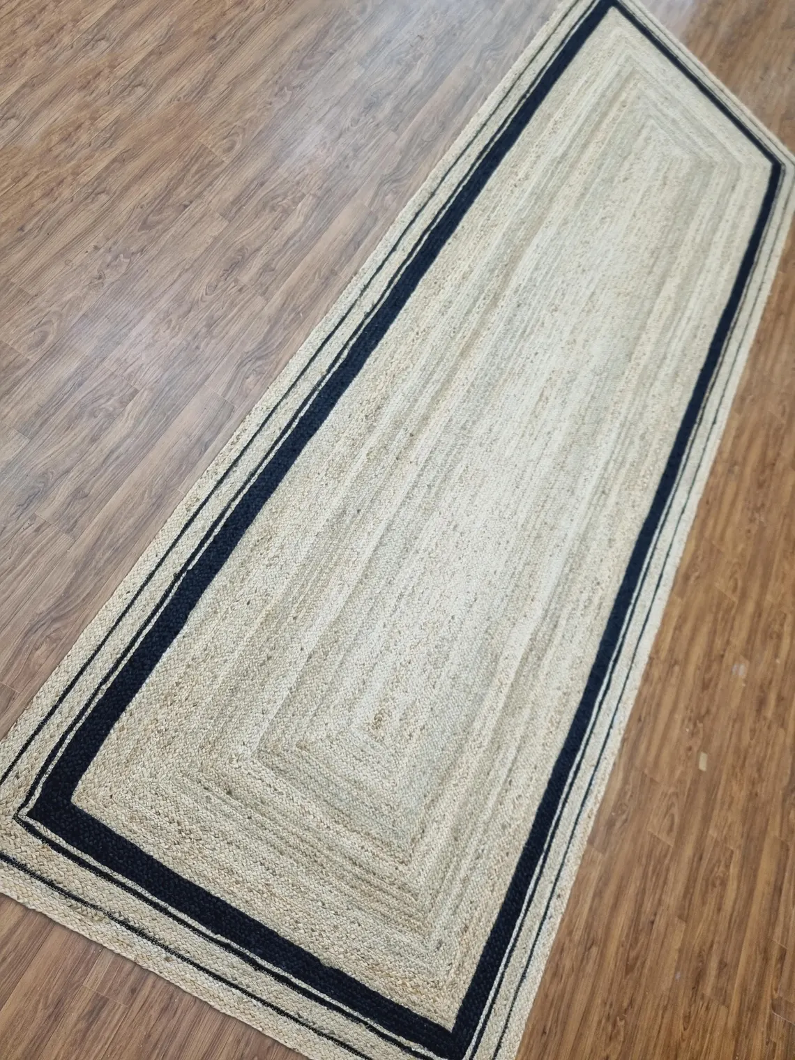 Identique à l'image