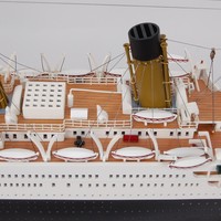 C117 - Maqueta de Barco Titanic de Cedro Pintado con Soporte de Exhibición, Artesanía de Madera para Decoración Rústica del Hogar, Suministros de Arte y Manualidades OMH