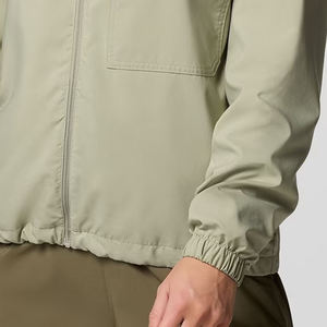 เสื้อฮู้ดดี้ผู้หญิงแขนยาว ดีไซน์คลาสสิก ผลิตจากโพลีเอสเตอร์ สวมใส่สบาย ดีไซน์แบบสวมหัว พร้อมบริการสกรีนโลโก้ตามแบบที่ต้องการ มีกระเป๋าหน้า เหมาะสำหรับฤดูหนาว - Product Image 4