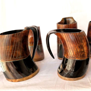 Mug en corne de buffle authentique et écologique, fait à la main, de qualité alimentaire, style médiéval, religieux, Feng Shui, mug à bière animal - Product Image 1