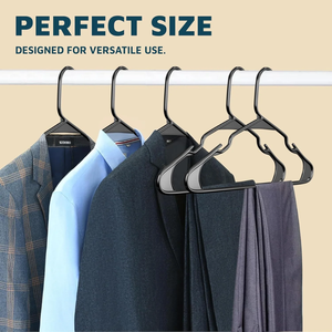 Colgador de ropa de plástico de color personalizado, ancho de hombro, 38cm, fabricante de colgadores con logotipo para ropa, familia y tienda Pavico VN - Product Image 3