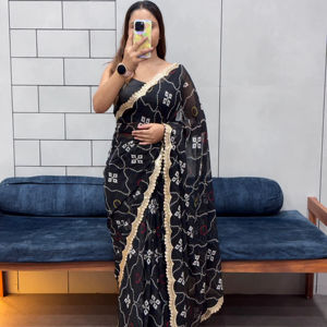 Saree doux à imprimé floral ethnique en georgette avec bordure de broderie de codage extensible et écologique pour tous les événements - Product Image 1