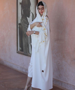 Best-seller Abaya marocaine élégante brodée pour l'hiver Abaya marocaine moderne Kaftan design prix de gros - Product Image 2