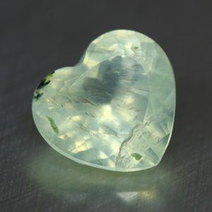คุณภาพสูงแหวนธรรมชาติขนาดรูปหัวใจ Prehnite พลอยหลวม Cabochon สําหรับเครื่องประดับใช้ในราคาไม่แพง OEM จํานวนมาก - Product Image 1