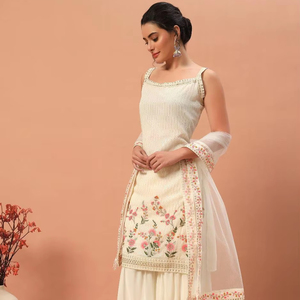 Robe de soirée de créateur pour mariage indien Kurti Sharara Dupatta Kameez Robe d'été pour mariages et fêtes - Product Image 1