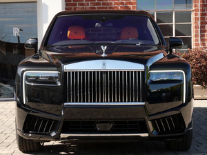 SUV de luxe flambant neuf 2026 V12 6.7L 563ch 850Nm de couple Transmission intégrale Vitesse maximale 250km/h Intérieur cuir premium Classique industriel OEM - Product Image 6