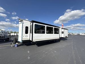 Nouveau 2026 F-o-r-e-s-t R-i-v-e-r Wildwood L-o-d-g-e 40F-D-E-N - Product Image 1