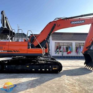 Doosan DX225LC Wheel Excavator Second-<b>Hand</b> Good Performance Low Working Hours 25 Ton Operating <b>Weight</b> Komatsu Worldwide Sale - Product Image 3