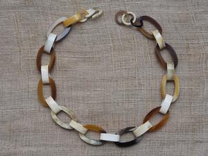 Collier de luxe en corne de buffle fait à la main, bijoux naturels et durables pour femmes, haute qualité - Product Image 3