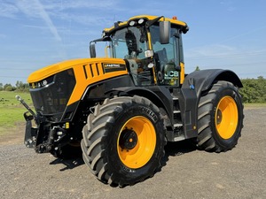 À VENDRE TRACTEUR JCB FASTRAC 8330 STAGE 5 POUR USAGE AGRICOLE - Product Image 5