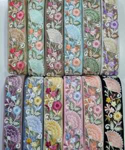 Bordado floral hecho a medida en once formas de color en diseños de flores grandes para fines de reventa en diferentes tamaños en 1,5 pulgadas - Product Image 5