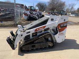 Used Bobcat MT100 Mini Skid Steer Loaders 200 Ton Rated Load with Engine Gearbox Pump For Sale - Product Image 3