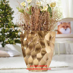 Vase à fleurs martelé à la main plaqué or dessus de table décoratif martelé à la main nouveau design de vase de centre de table en métal - Product Image 2