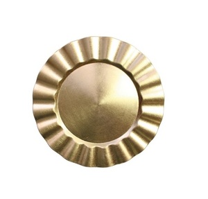 Plateaux en métal de style antique artisanal de qualité supérieure avec des détails complexes pour un décor de service de table élégant et luxueux - Product Image 5