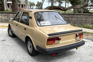 SKODA 105 L d'occasion 1986, conduite à gauche/droite - Product Image 2