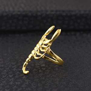 Anillo Gótico de Escorpión de Último Diseño, Joyería Tribal de Latón para Hombre, Anillo Grueso Gótico de Escorpión Chapado en Oro de 18k, Venta al por Mayor/OEM/ODM - Product Image 5