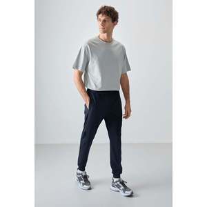Pantalon de survêtement pour homme bleu marine texturé, coupe standard, brodé - 82126 - Bleu marine - Product Image 4
