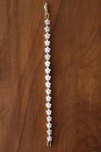 Bracelet tennis en diamant de laboratoire pour femmes et hommes, bracelet tennis rond en diamant pour mariage, fleur de moissanite en or massif - Product Image 3