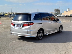 Odyssey 2021, SUV Usado 2020, Tracción en las Cuatro Ruedas, Asientos de Cuero, Control de Crucero Adaptativo, Volante a la Izquierda - Product Image 2