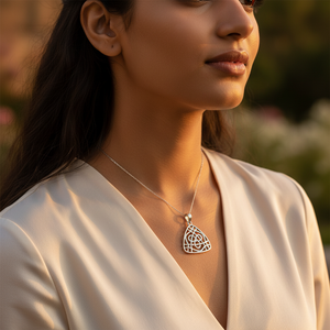 925 Silver Celtic Knot <b>Pendant</b> for Women Daily Wear Gift Rhodium Plating Featuring Diamond <b>Pearl</b> Platinum White Gold Rose Gold - Product Image 1