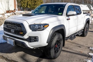 Toyota Tacoma TRD Pro Double Cab 4x4 V6 d'occasion propre, année 2018 - Product Image 6