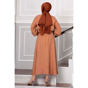 Costume 2 pièces à jupe détaillée avec boutons de pierre Tan - Product Image 2