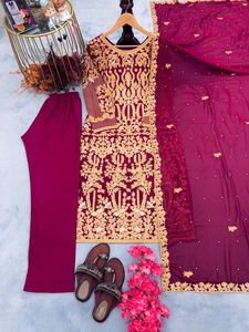 Présentation de nouveaux vêtements de mariage de créateur fausse georgette beau travail de broderie haut et bas avec Dupatta au prix de gros - Product Image 2